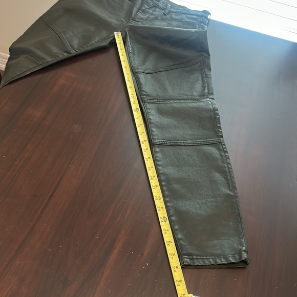 Banana Republic Dark Green Faux Leather Skinny Pants Size 29 - Picture 8 of 15